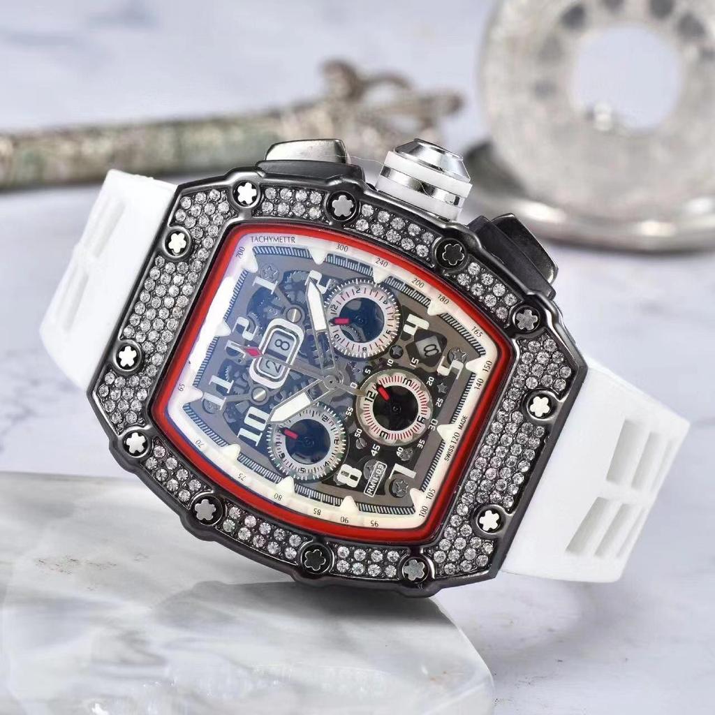 2020 European-American Diamond Skull Six-Hand Quartz Barrel Men's Watch