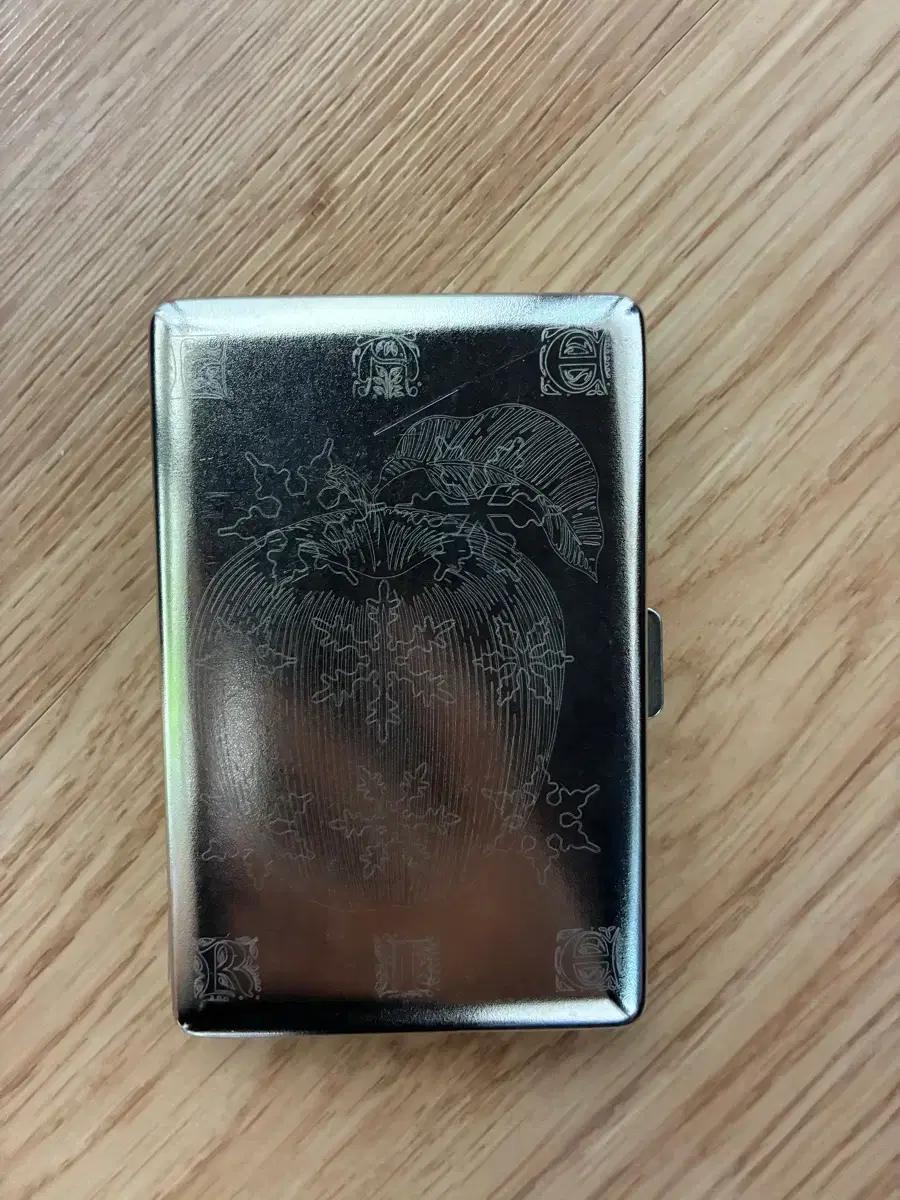 

aie Soaple Apple Case Used