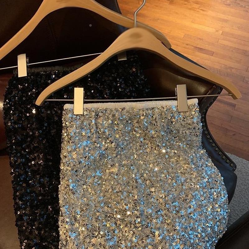 Women's High-Waisted Silver Sequin Midi Skirt, Autumn, Hip-Hugging, Slimming Design with Slit