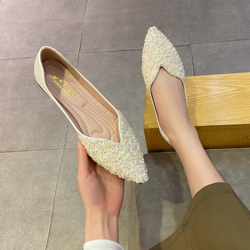 Fashion Fashion Women Flat Shoes Size 34 43 Pointed Toe Ladies Slip On Loafers Sequins Beaded Low Heel Shoes for Women Zapatos De Mujer
