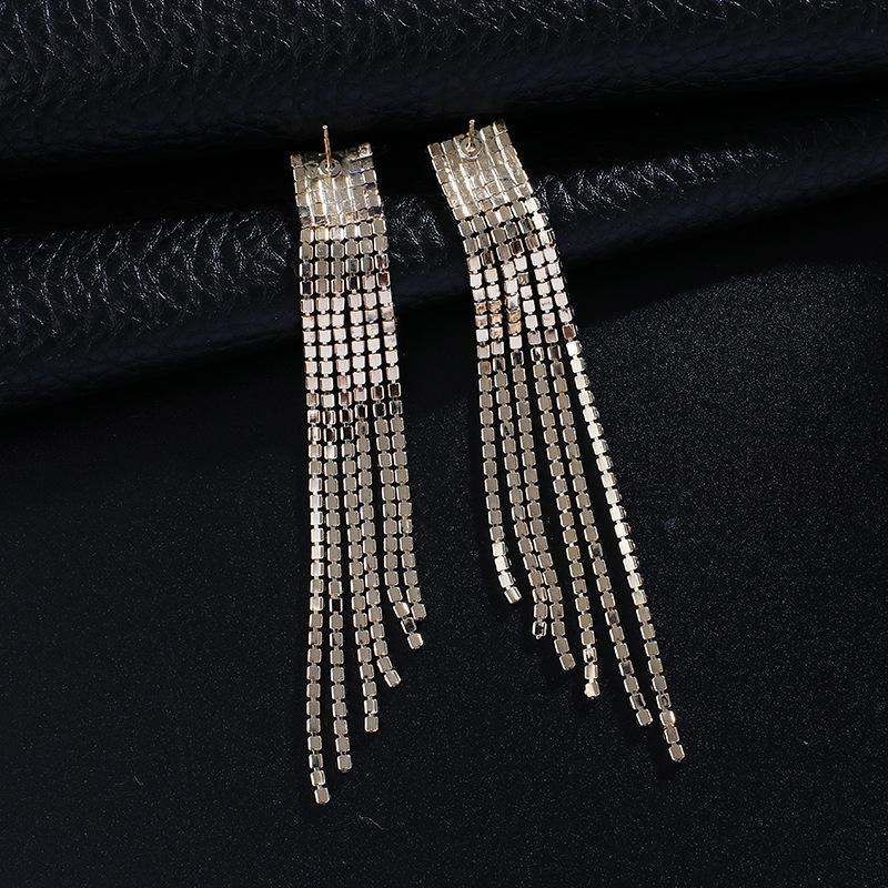 New Slimming Earrings: European and American Style  Vintage Charm  Fashionable and Exquisite Tassel Dangle Earrings