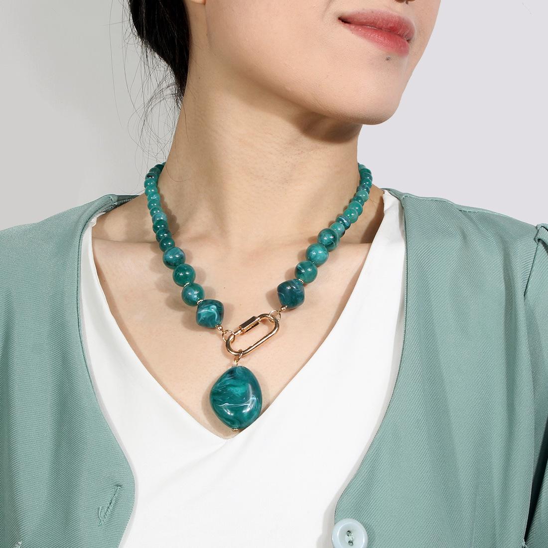 

Fashion acrylic necklace for women синій