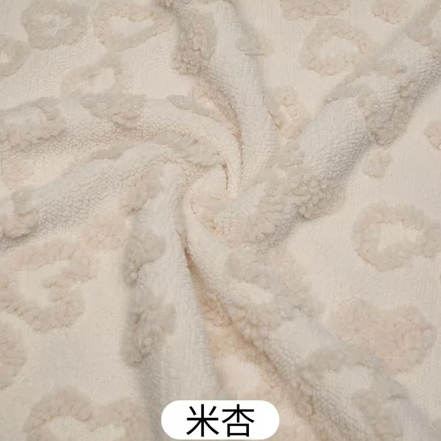 0.5m/1m/2m Thickened Lamb Wool Heart-shaped Jacquard Fabric for Sewing Coat Makeup Bag Dolls Blanket Pajamas DIY Clothing Fabric