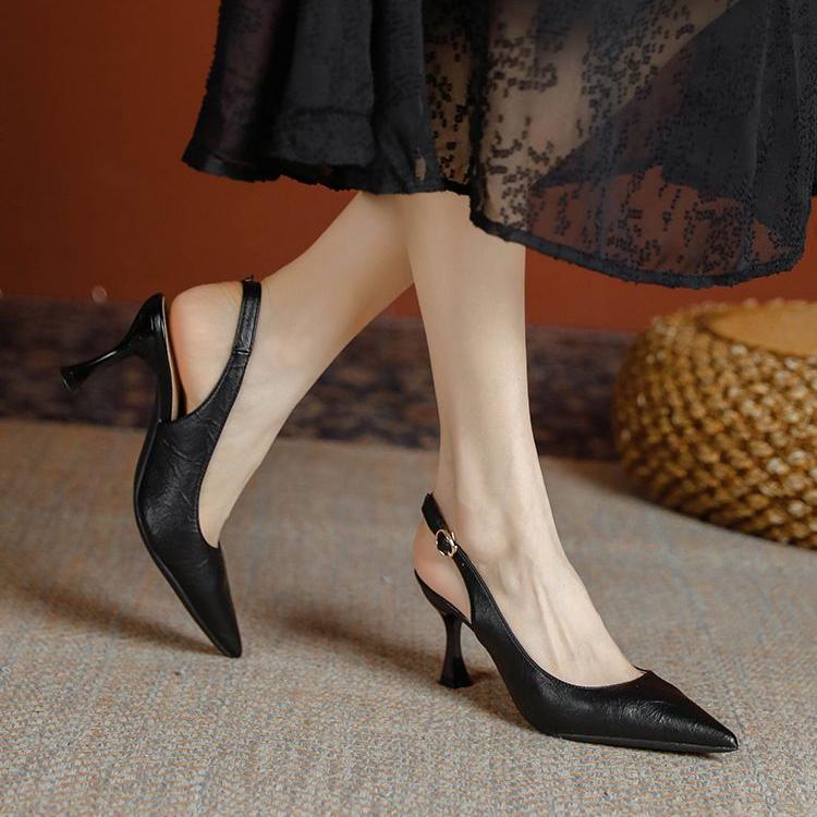 Špičaté lodičky s dutým podpatkem a vysokým podpatkem pro ženy jaro a léto korejské se sandály s rovným páskem