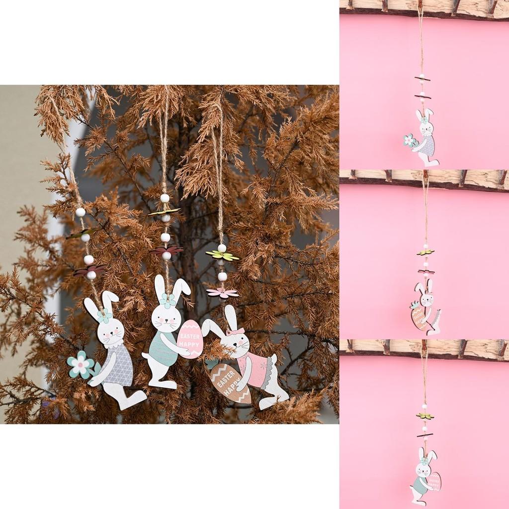 Entzückende Hängedekoration aus Holz mit langohrigem Häschen, perfekt für Osterfeiern