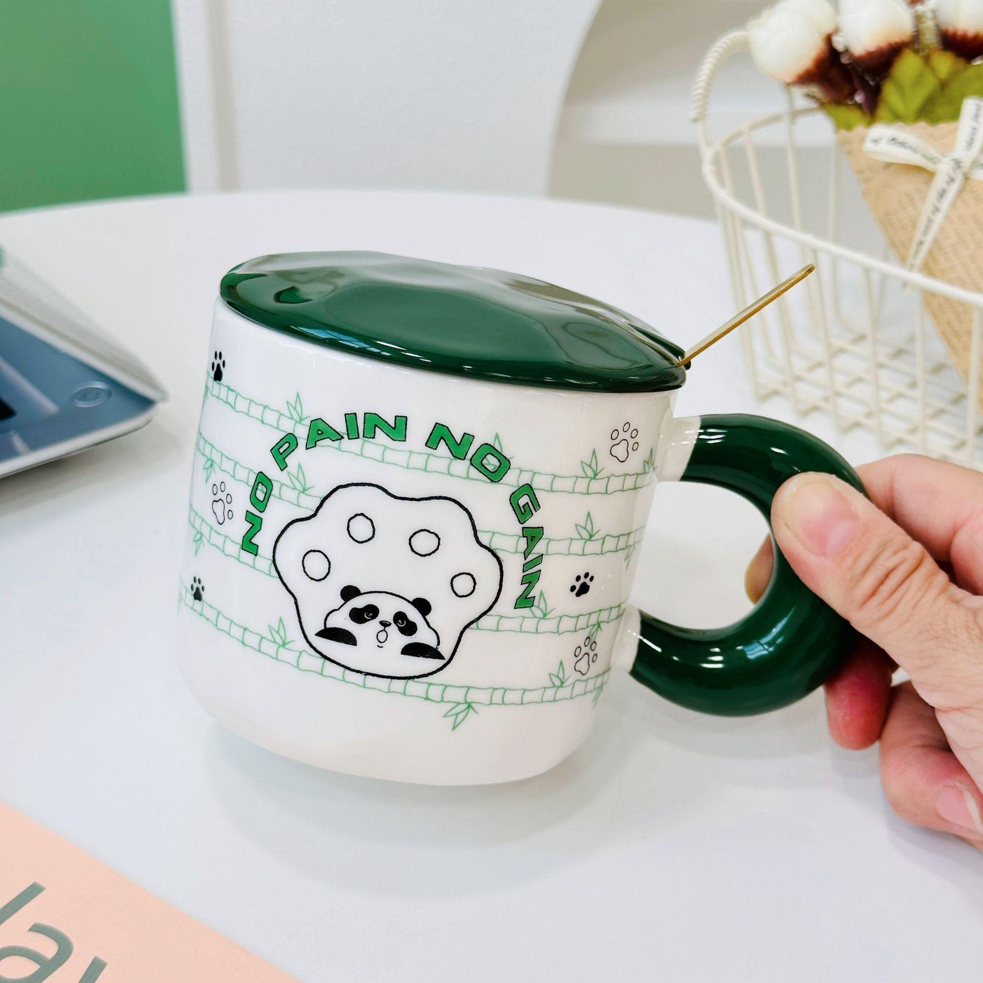 

Mug Ceramic Cup Unique Anime Water Cup Work Coffee Cup Souvenir Panda with Lid Straw Cup Durable Durable Useful 420ML
