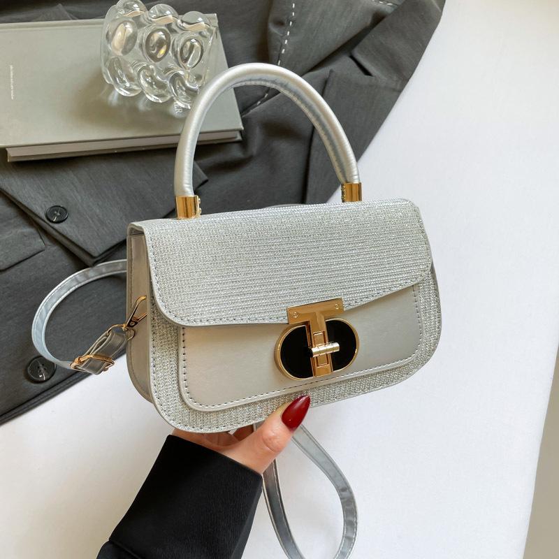 2025 new high-end niche handbag versatile foreign style shoulder messenger bag fashionable casual atmosphere women's bag