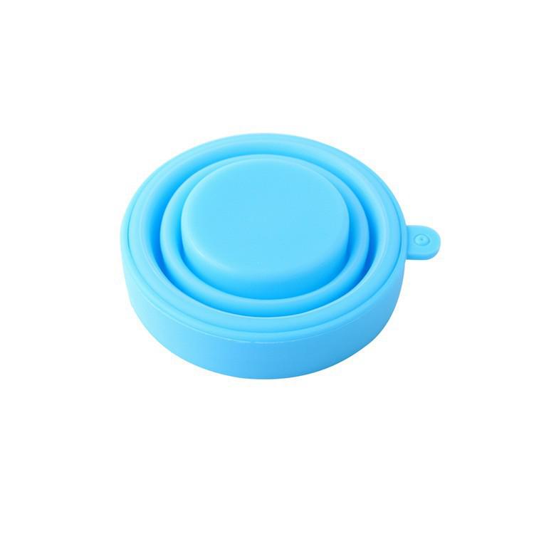 Collapsible Silicone Water Cup with Lid - Portable and Retractable for Travel and Outdoor Use