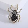 Spider Brooch Shiny Rhinestone Decor Realistic Spider Shape Clothes Collar Decoration Anti-rust Alloy Lightweight Clothes Jewelry Lady Gift