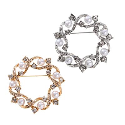 All-Matching Lapel Pins Fashoin Pearls Wreath Brooch Round Pins Elegant Badge Breastpin Decoration Clothes Accessories