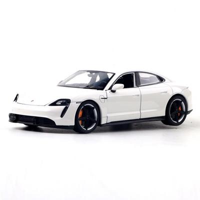 Welly Porsche Turbo S 1:24, brinquedo coreano branco