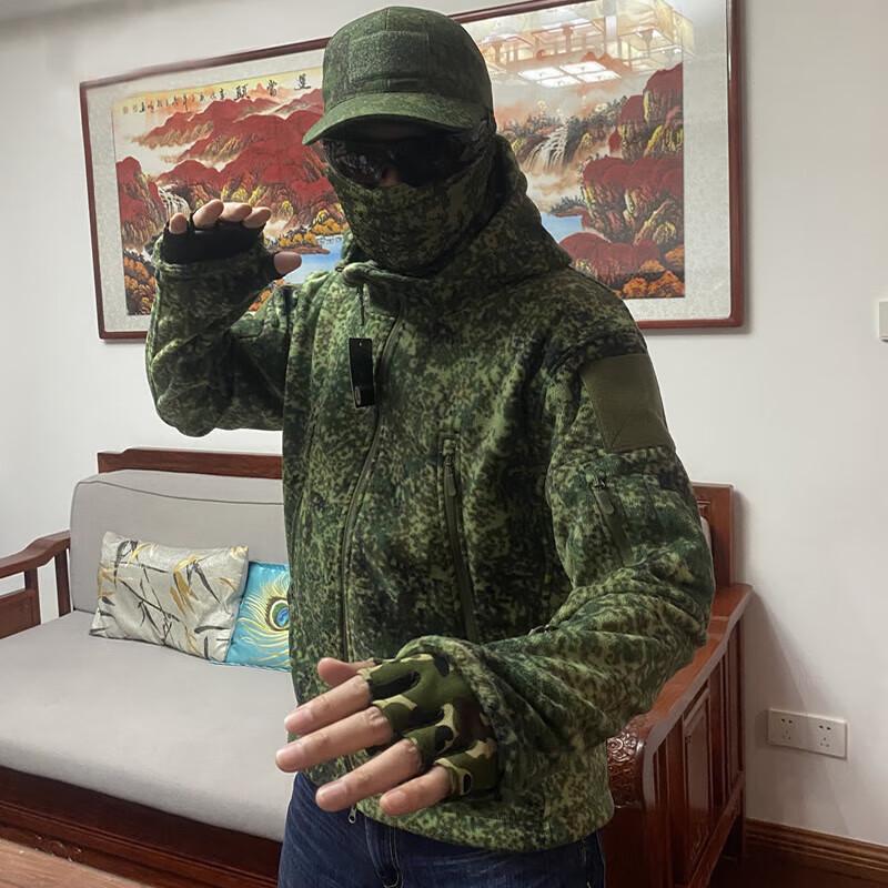 Chunsen Outdoor Soft Shell Tactical Fleece Jacket 1