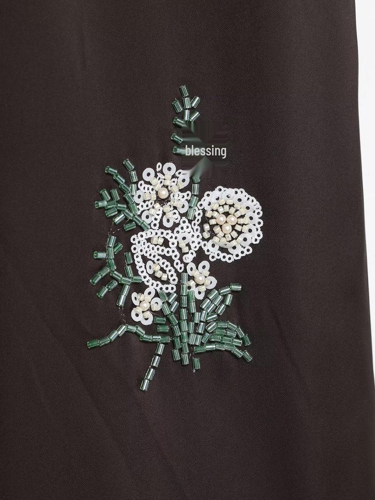 Autumn 2025 European Style Women's Mid-Length Sequin Embroidered Skirt