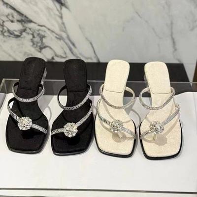 Fashion New Chinese Internet Celebrity Flip-flops with Chunky Heels and Mid-heels for Women 2024 Drill Toe Flip-flops