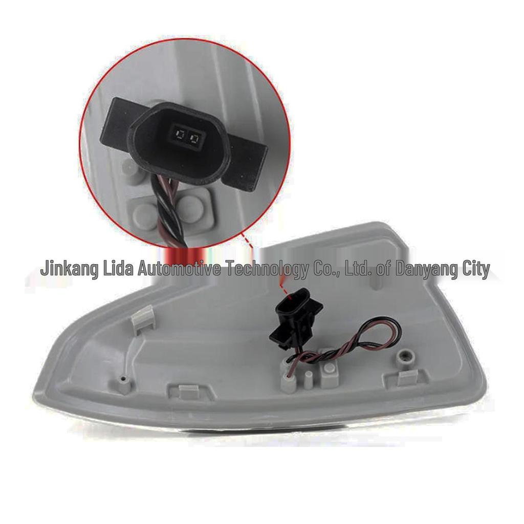 Compatible Rearview Mirror Turn Signal Light for Mercedes W204/W164 (2048200721, 2048200821)