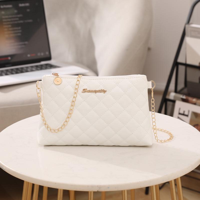 Simple atmospheric chain, small square bag, small fresh rhombus embroidered shoulder mobile phone bag, a women's bag.