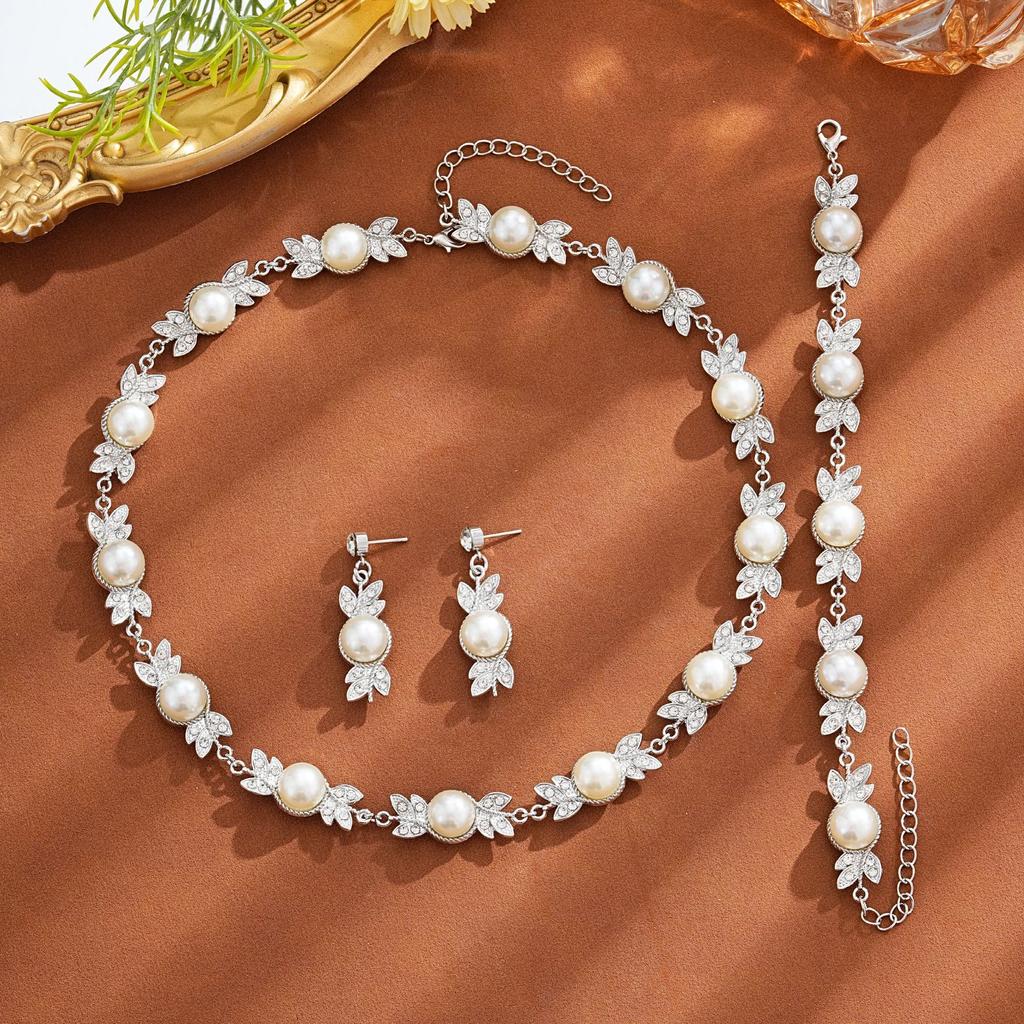 European and American Fashion Retro Pearl Necklace Earrings Set Elegant Bridal Wedding Jewelry 2026