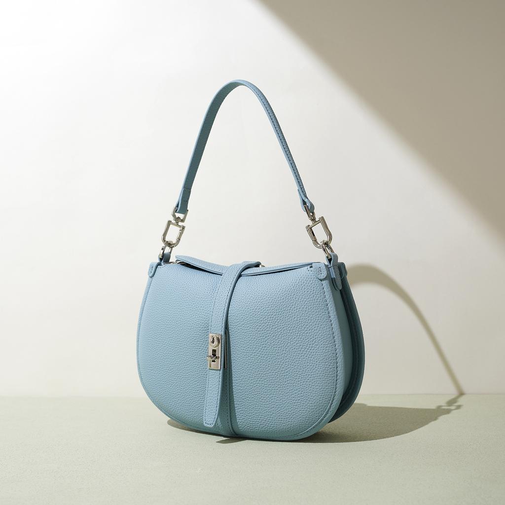 Design Portable Shoulder Bag Crescent Bag Niche Simple Leather Messenger Bag Women's Fashion New 2026 Commuter