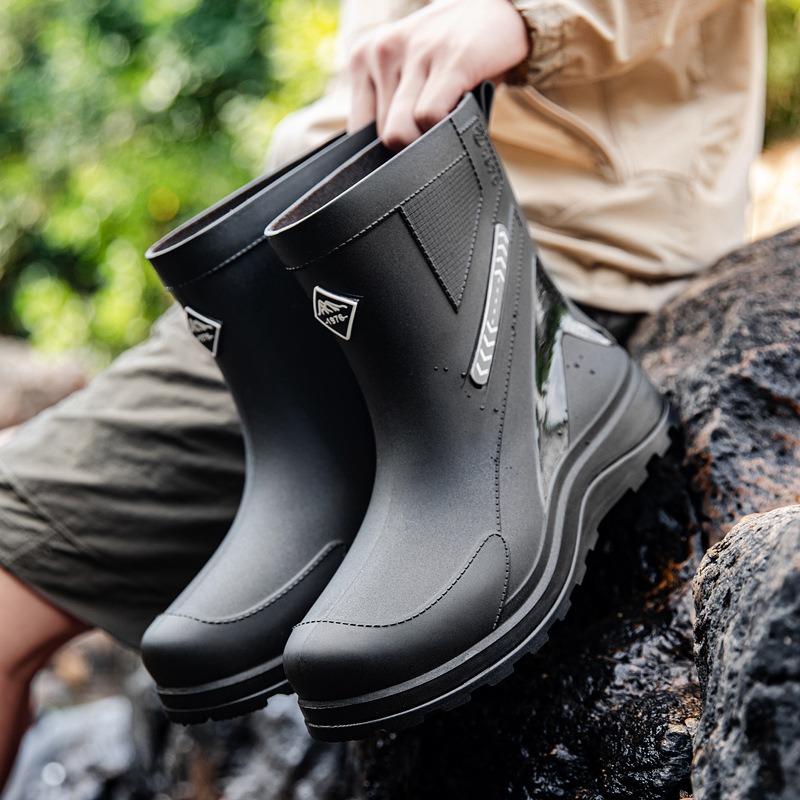 Winter velvet rain shoes men's medium tube thick-soled non-slip men's wear-resistant water shoes outdoor waterproof and warm rain boots