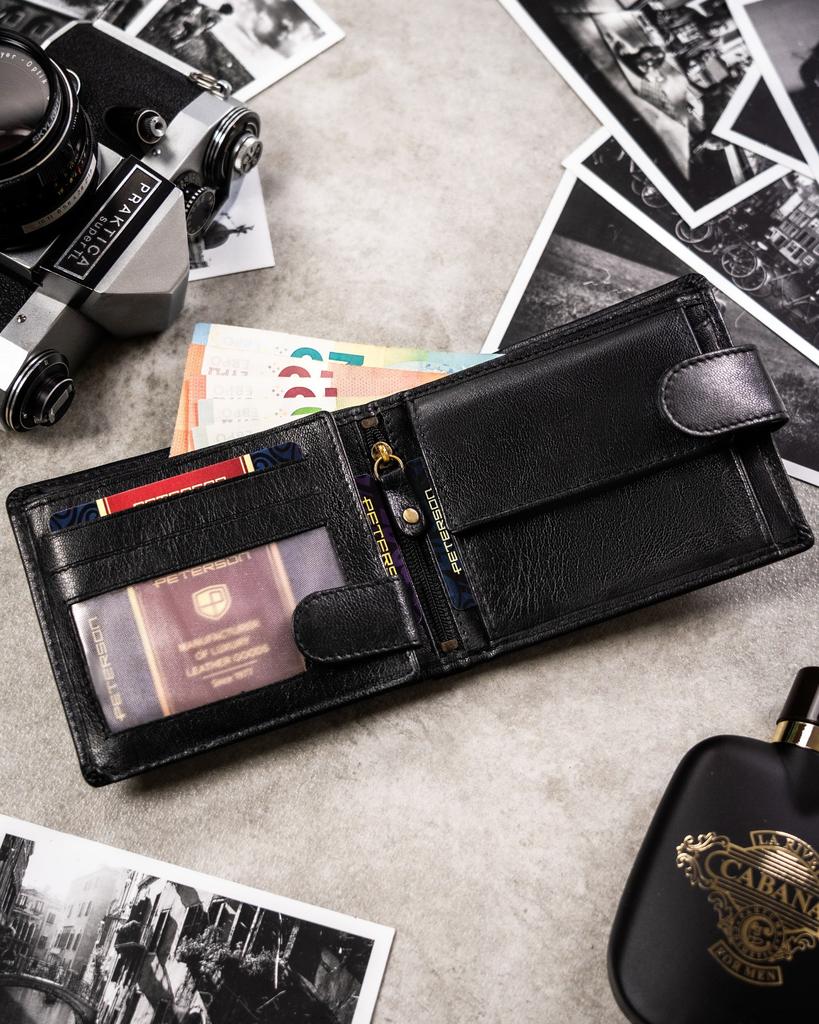 Gift Set: Men's Leather Wallet and Keychain - Peterson