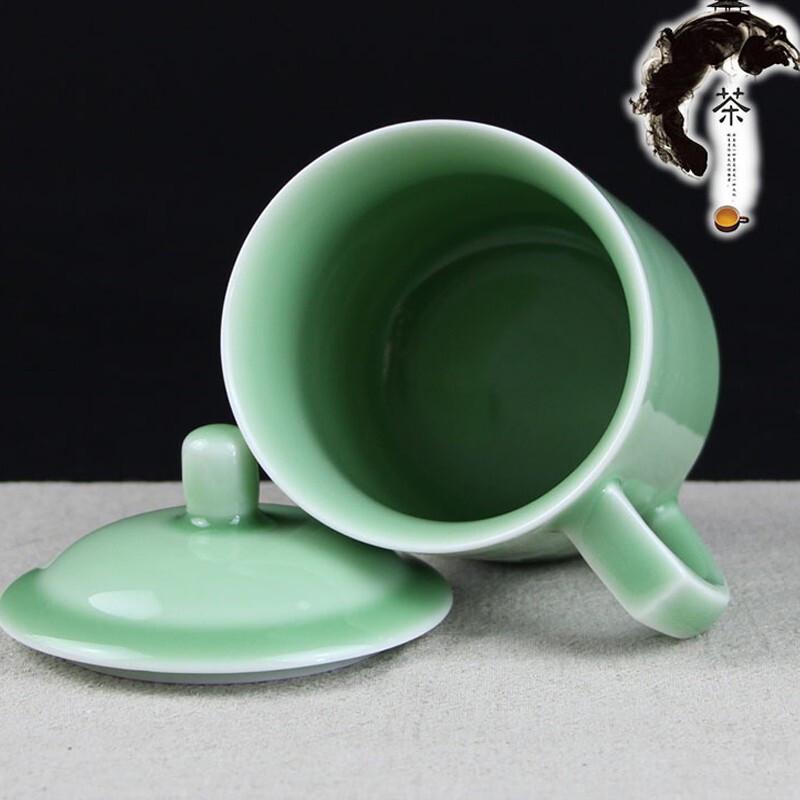 Celadon Ceramic Tea Cup with Lid