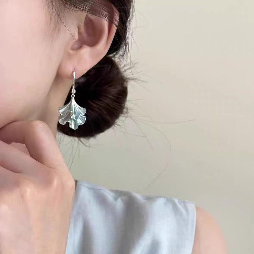 Double-layer Ginkgo Earrings Retro Sweet Earrings Jewelry Funny Ginkgo Ear Pendant Men
