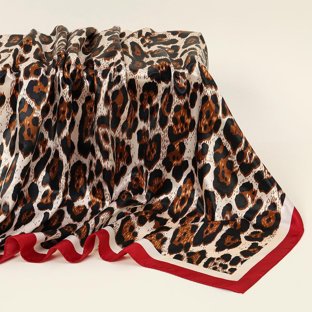 90*90cm Leopard Gedruckter Quadratischer Schal Damen Luxus Designer Schal Mode Punkt Stirnband Matt Satin Seide Haarband Taschentuch