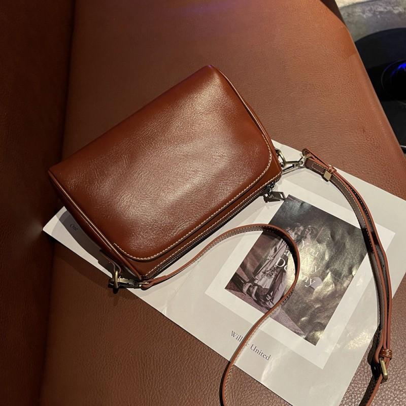 

Underarm Small Bag Retro Vegetable Tanned Leather Pillow Live Broadcast Top Layer Cowhide One-shoulder Crossbody 776 25x11x18cm