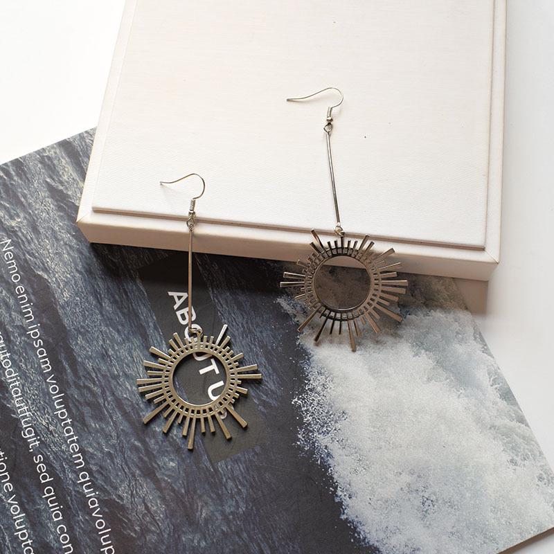 Trendy Sunflower Stud Earrings: Popular Japanese-Korean Style for Women