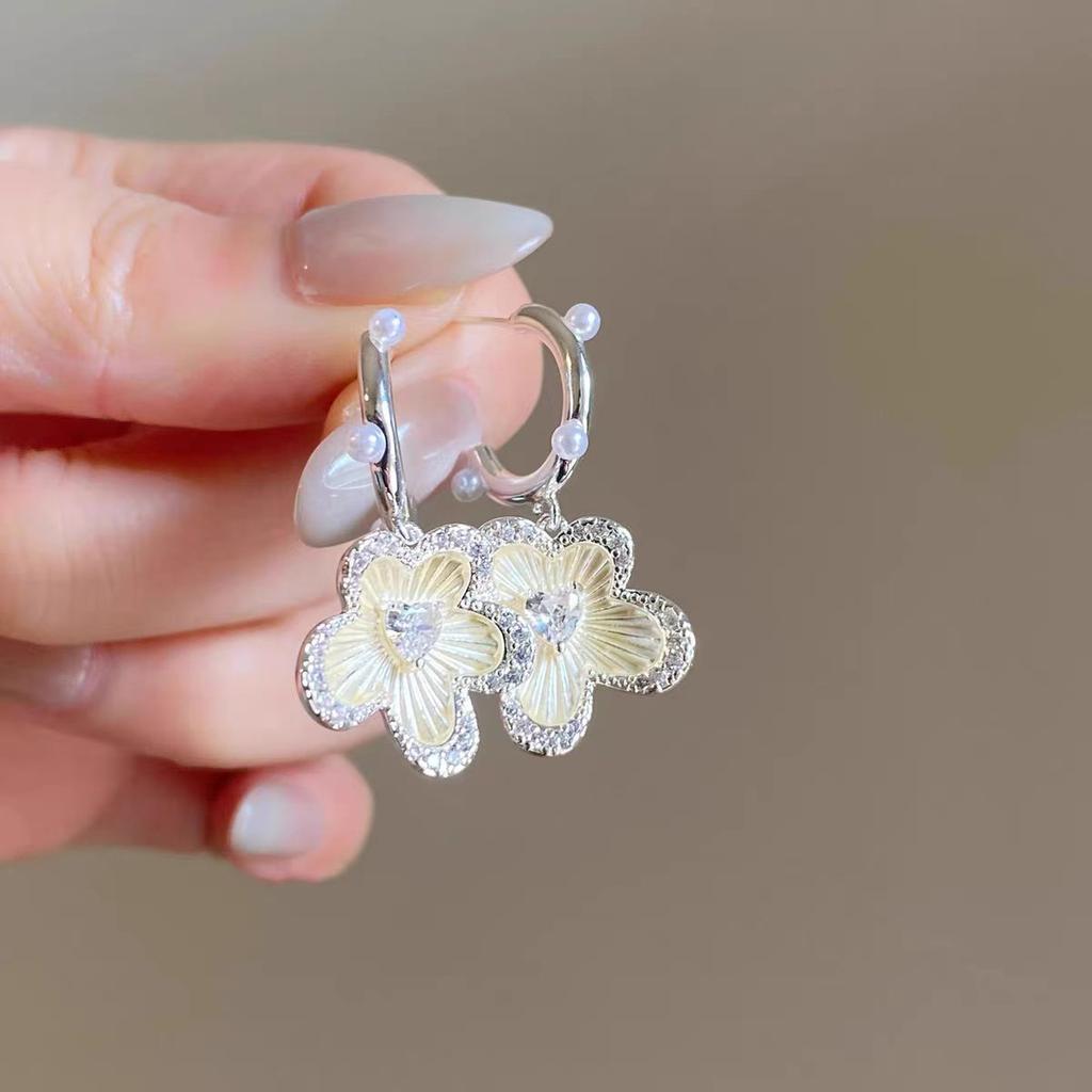 "Listen to the Sea and Pick Up Flowers" Small Fresh Blue Flower Stud Earrings Seaside Holiday Exquisite Fashion Huge Good-looking Earrings