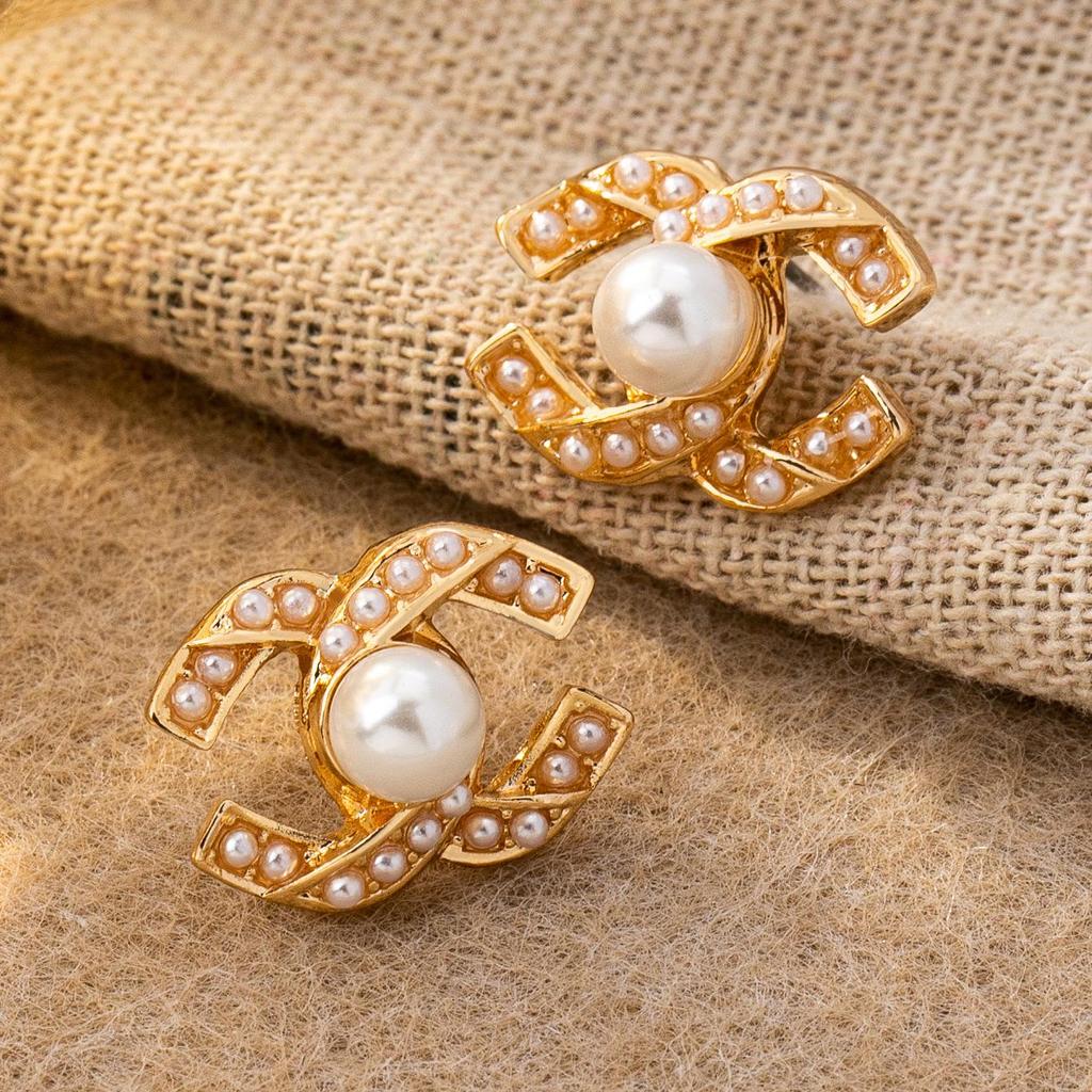 Daisy Jewelry: Imitation Pearl & Rhinestone CC Pendant Earrings for Women's Daily Wear