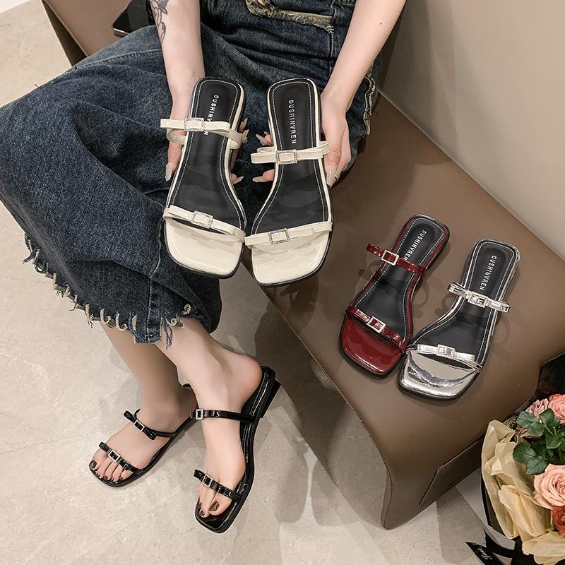 Bow High-end One-word Slippers Female 2025 Summer New French Temperament Low-heeled Fairy Wind Outside Sandals