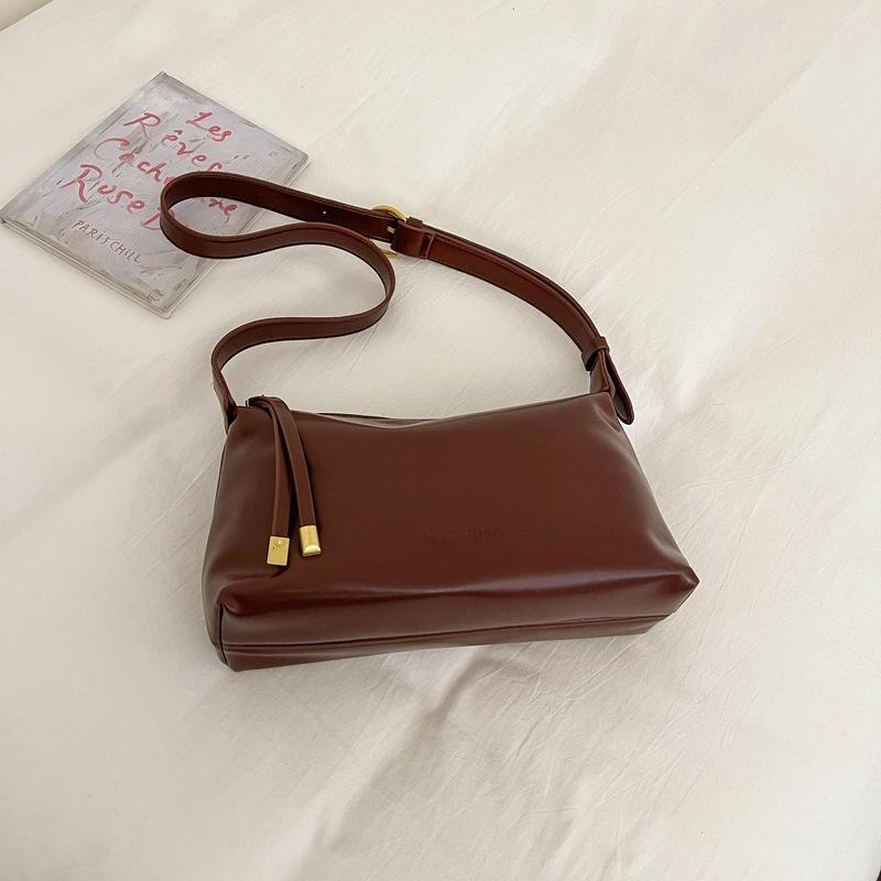 Ins Messenger Bag Women's Summer New Fashion Retro Pillow Bag Niche Texture Shoulder Underarm Bag