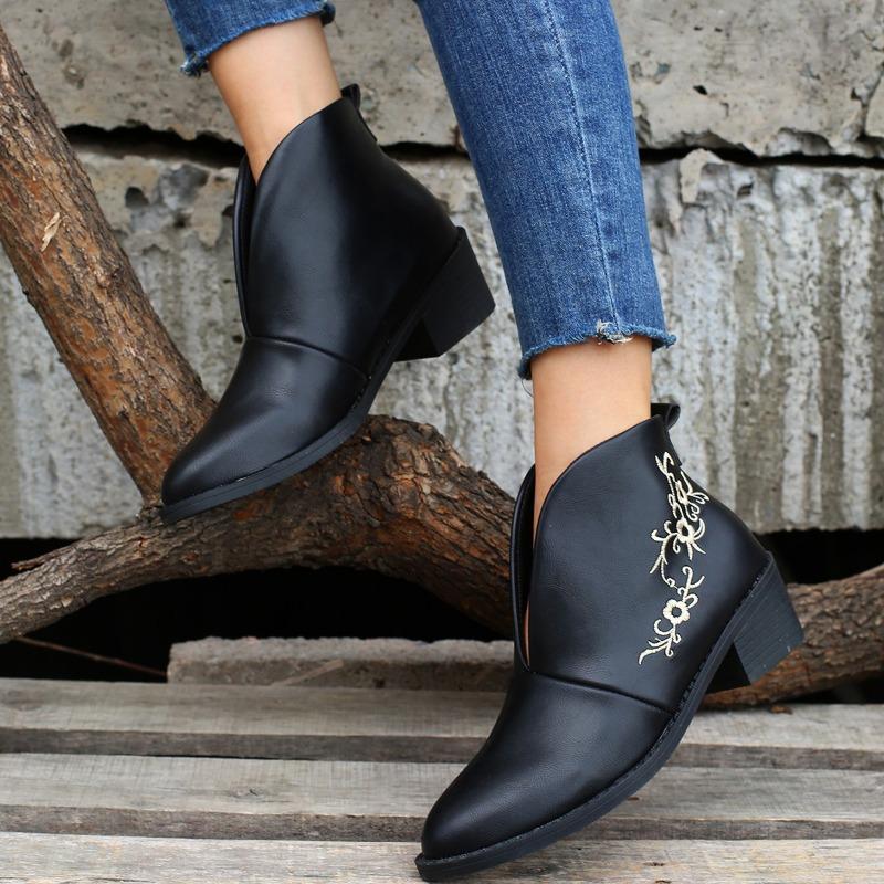 New Styles of Boots, Including Chunky Ankle Boots for Women and Bare Boots for Women, Single Shoes