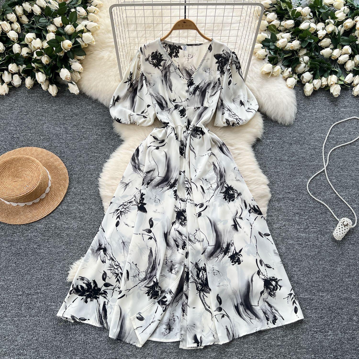 

Летнее женское платье с принтом, утягивающим поясом и элегантным рукавом-фонариком One size абрикосовый