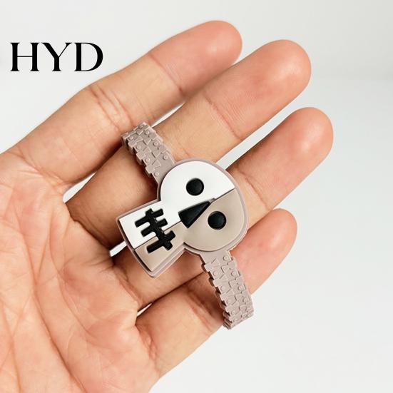 Cute Cartoon Pumpkin Bracelets 8 Pcs Halloween Bracelets, Adjustable Soft PVC Wrist Straps for Kids Adults, Witch Trick or Treat Toy Party Favors