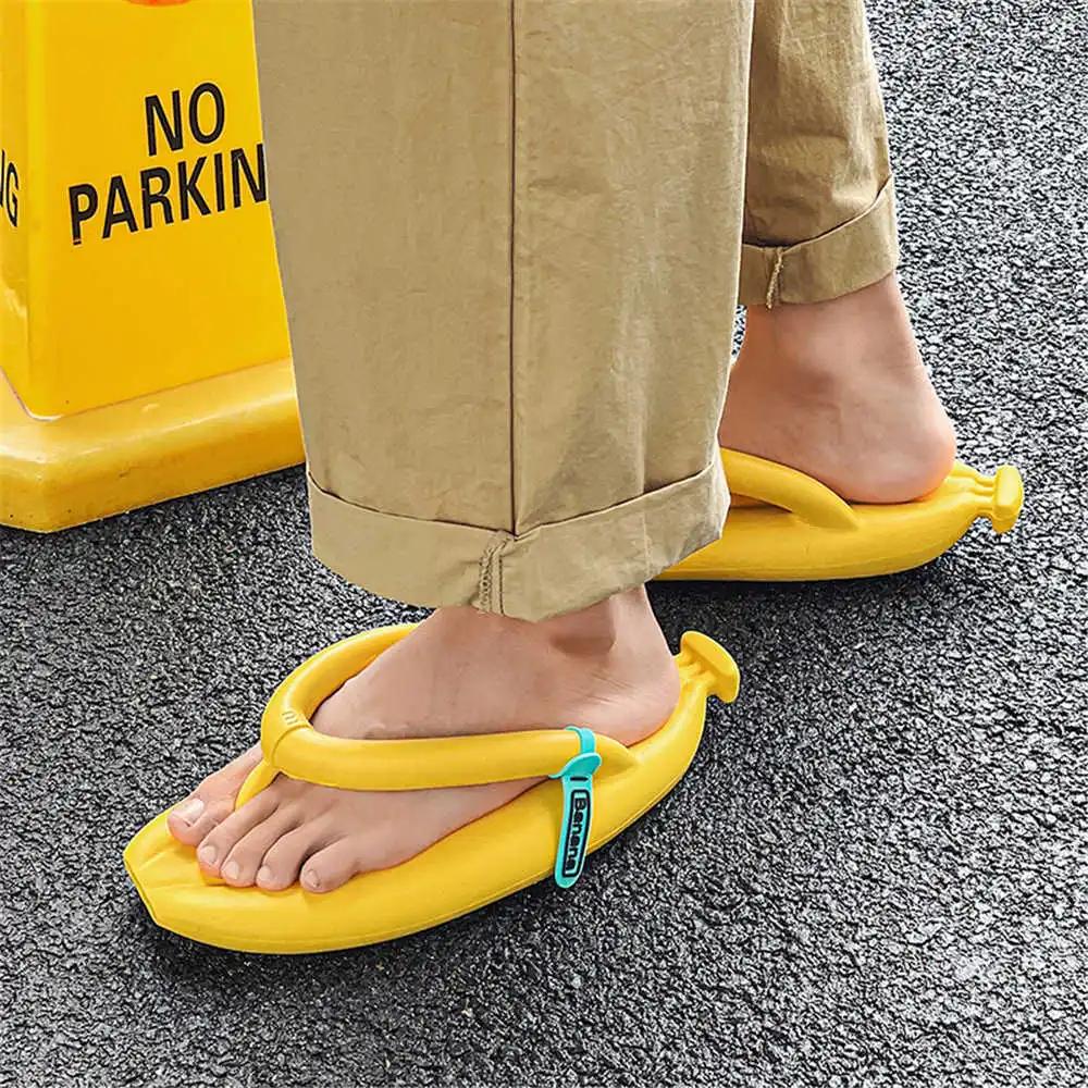 Fashion Beach Bath Does Not Slip Men Comfortable Slipper Sandals Gold Shoes Cheap Maculino Tennis Sneakers Sports Comfortable