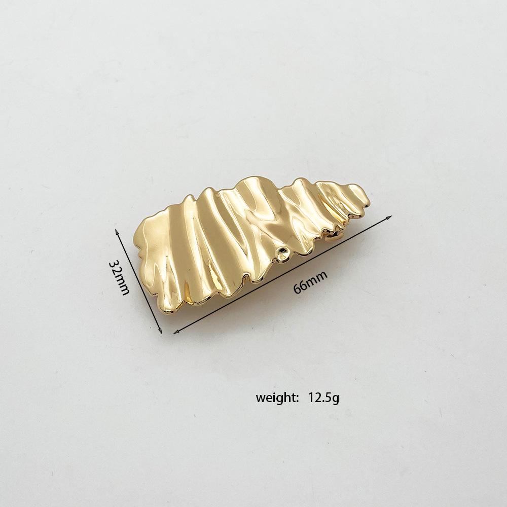 High-Quality Pleated Alloy Geometric Hair Clip - Irregular Shape Hair Accessory