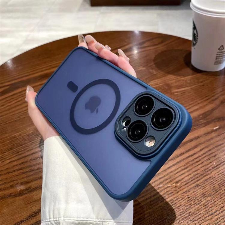 

Suitable for IP16PM Phone Cases, Skin Feel Magnetic Attraction, Apple 15Pro Fine Hole Frosted Lens Full Cover Protective Case Apple 16Plus