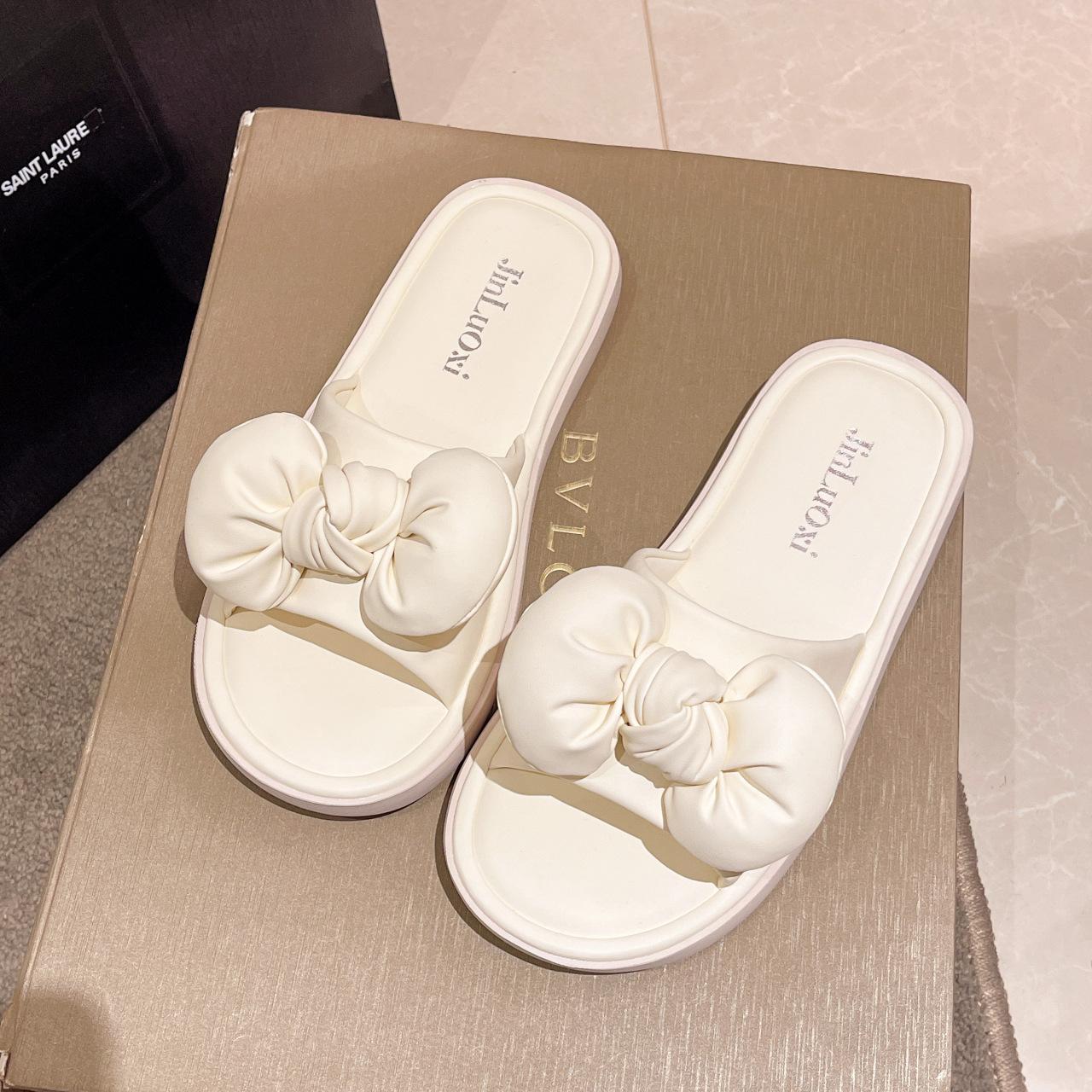 Верхняя одежда с мягкой подошвой и ремешком — фото 6