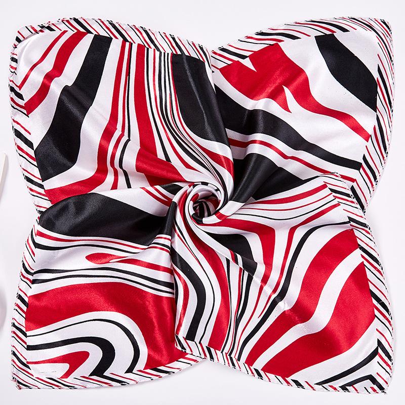 Light Luxury 50Cm Small Square Scarf Chain Printed Silk Scarf Women'S Thin Neck Protection Scarf Cheap Silk Scarf Gift
