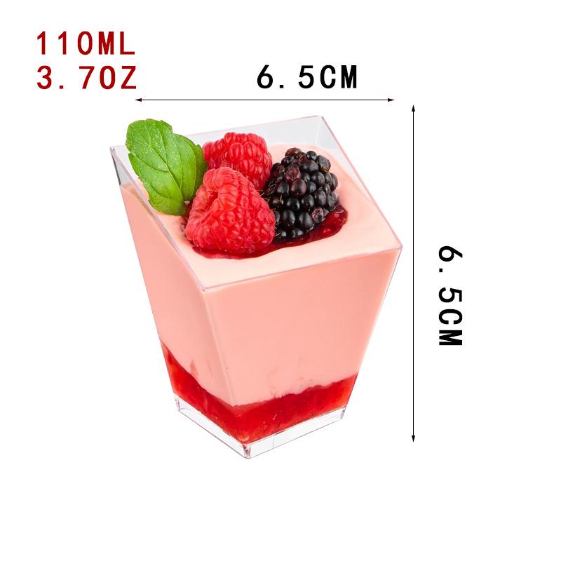 Square Transparent Disposable Dessert Cup - Perfect for Pudding, Jelly, Mousse, and Ice Cream.