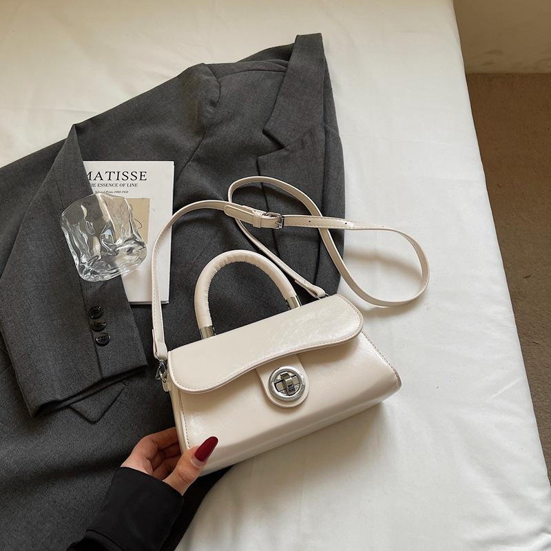 Premium Retro Small Bag Women's New Spring and Summer Versatile Messenger Bag Portable Small Square Bag