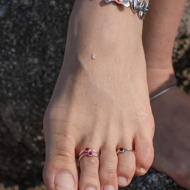 

ae line toe ring Embroidery black