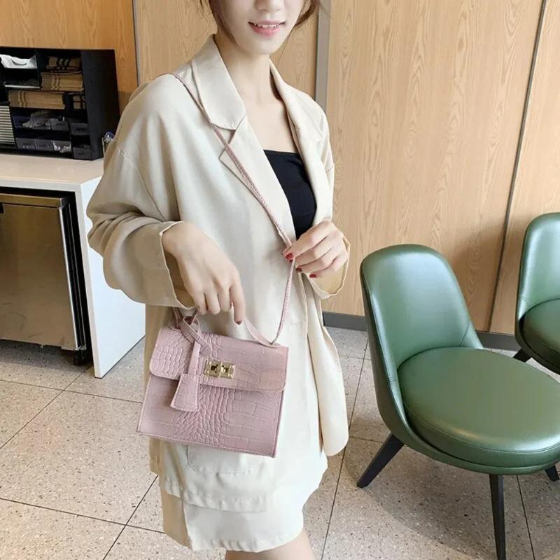 Crocodile Print Handbag Shoulder Bag PU Material for Carrying Everyday Items Outdoors Fashion Backpack Shoulder Bag for Party
