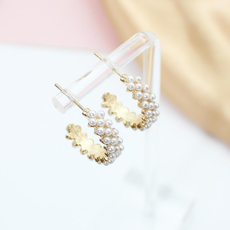 Gold Imitation Pearl C-Typed Drop Earrings for Women Sweet Jewelry Accessory Valentine's Day Girl Gift