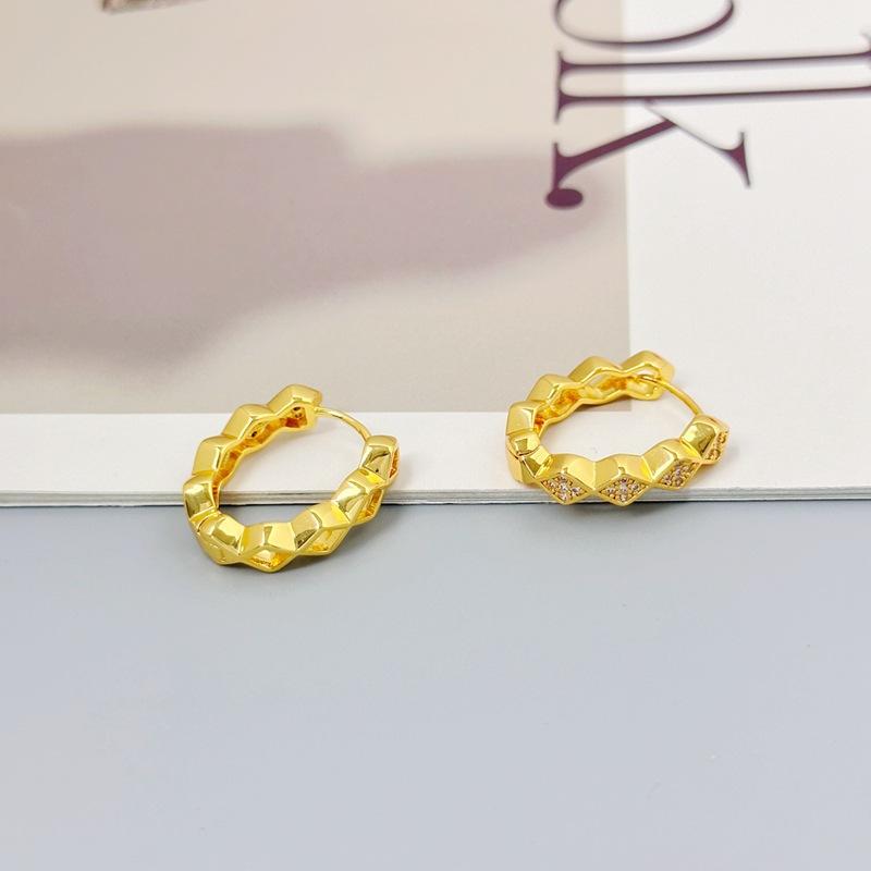 Manufacturer'S Supply French Cold Wind Earrings Niche Design Rhombus U-Shaped Earrings Temperament Earrings Spot