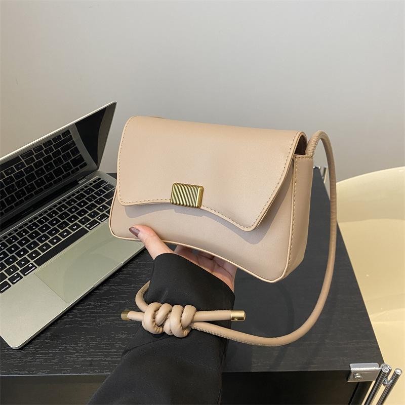 New Simple Casual Solid Color Underarm Bag for Women In Urban Style Fashion Slanted Strap Shoulder Bag for Women