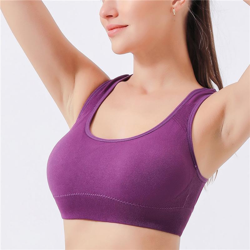 Seamless Shockproof Yoga Sports Bra with Chest Pad and Beautiful Back Design