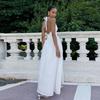 Weißes Neckholderkleid aus Baumwolle mit V-Ausschnitt, sexy rückenfreies A-Linien-Kleid mit Schnürung, Taille bis zum großen Rock, modisches Strandurlaubskleid für den Sommer
